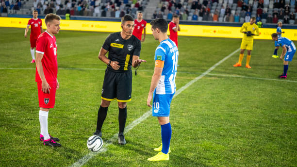 一声巨响打 一声巨响打